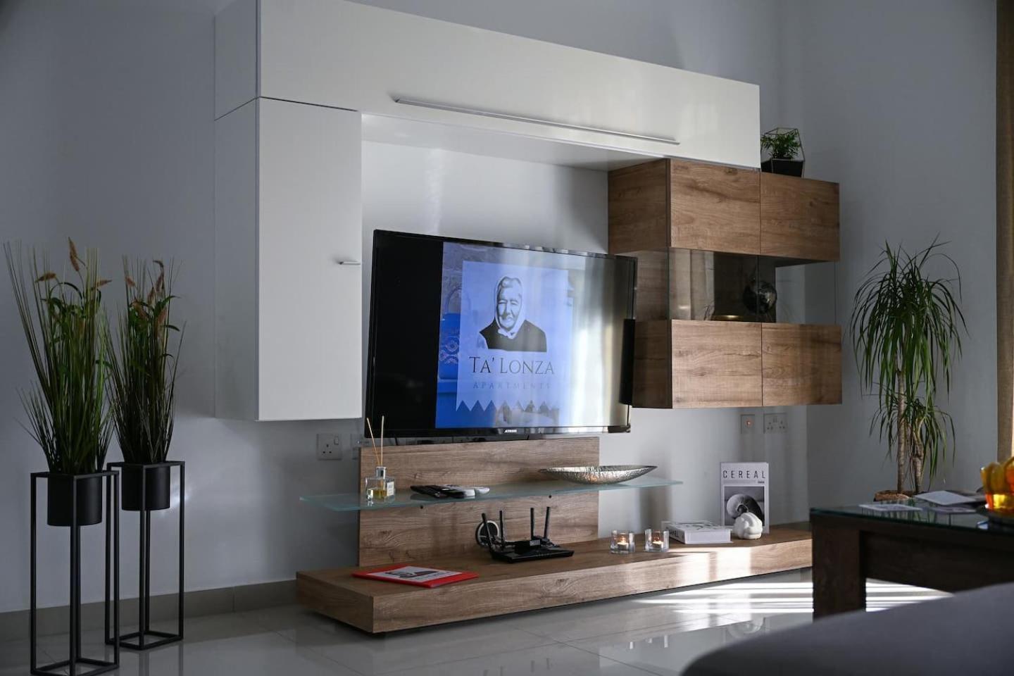 Fl 3 Ta'Lonza Luxury With Hot Tub By Homely Mellieħa Εξωτερικό φωτογραφία